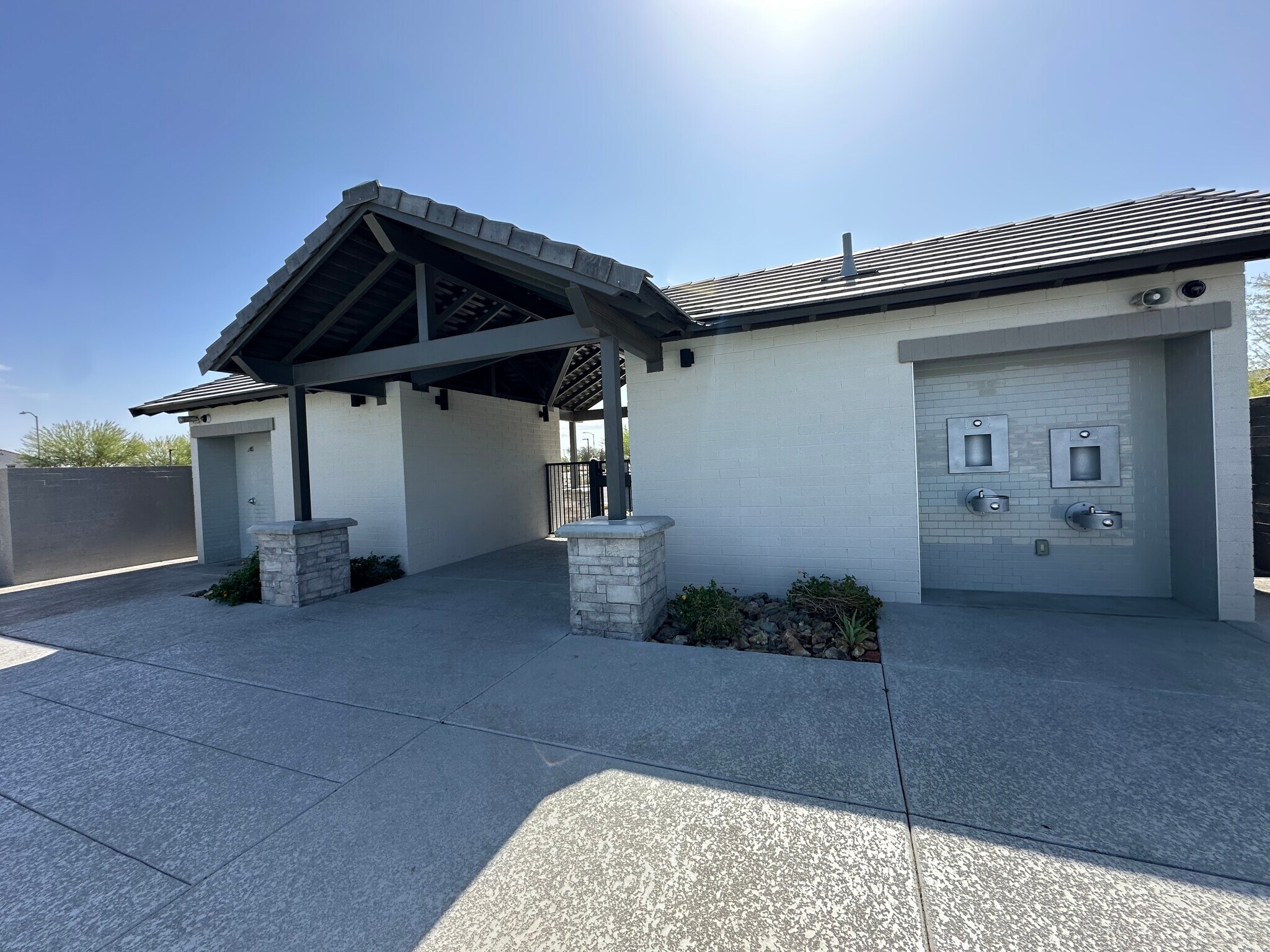 Building Photo - 5708 N 88th Ave