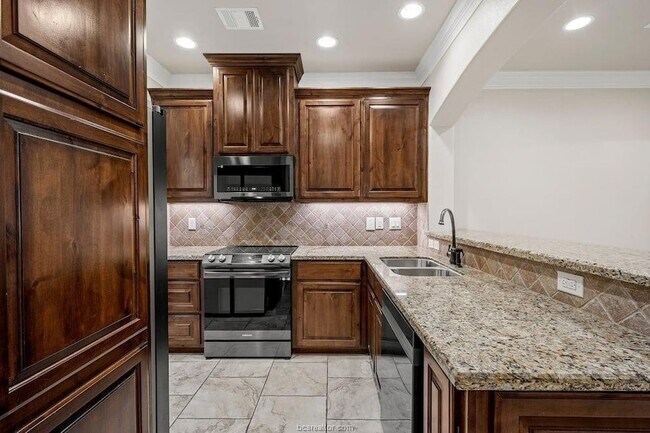 Building Photo - 3821 Estes Pk