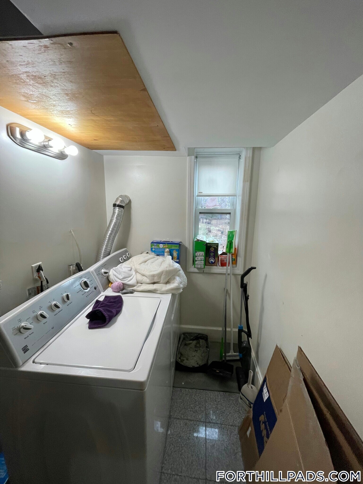 Building Photo - 127 Cedar St