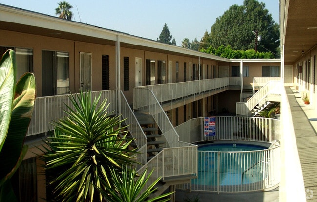 Primary Photo - Laurel Grove Terrace