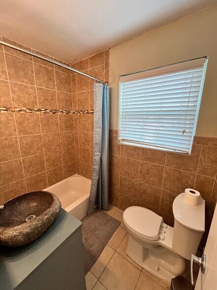 Building Photo - 144 Menendez Rd