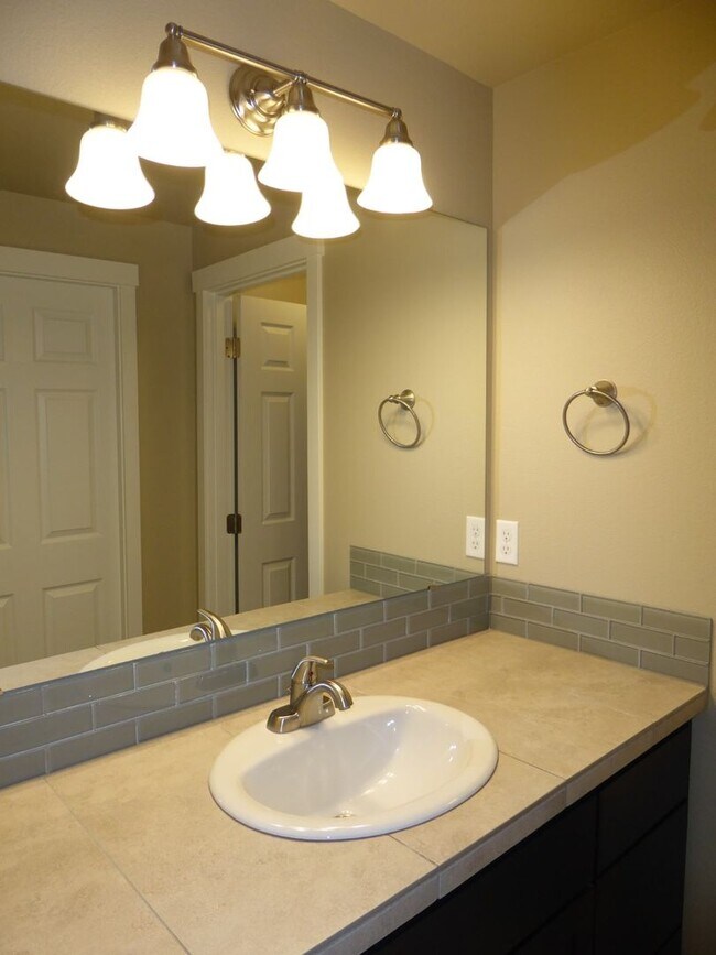 Building Photo - 21190 Capella Pl