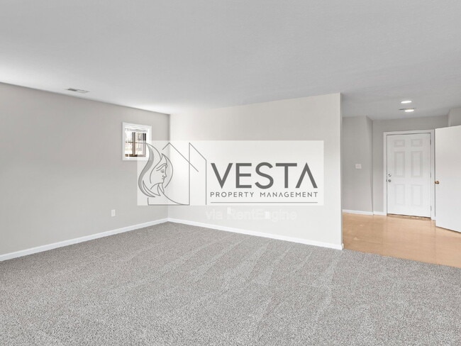 Building Photo - 588 Ray Hill Rd