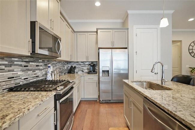 Building Photo - 901 Proctor Ranch Dr