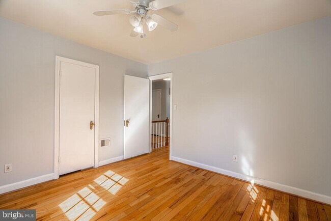 Building Photo - 4505 Conifer Ln