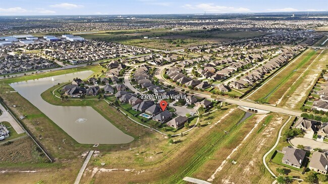 Building Photo - 23207 Verona View Ln