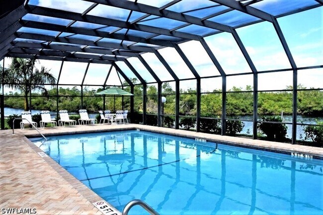 Building Photo - 1305 Mainsail Dr