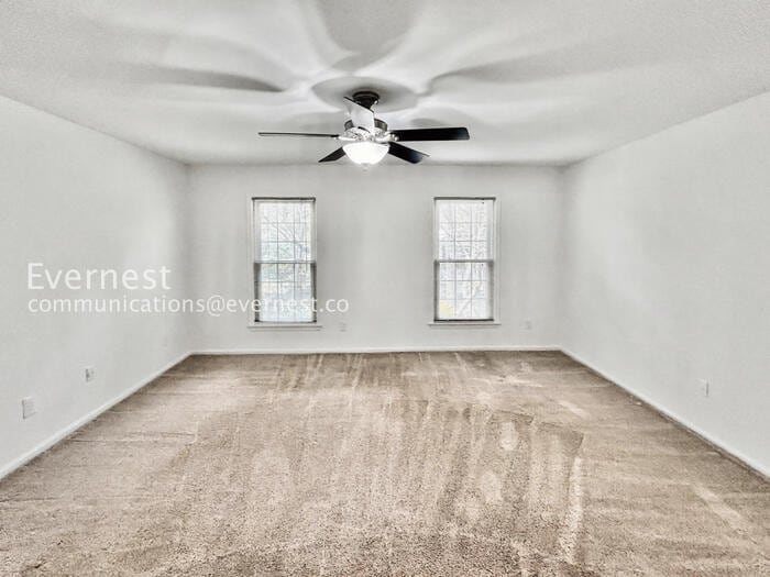 Building Photo - 438 The North Chace