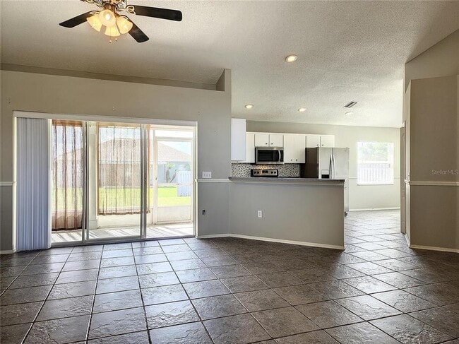 Building Photo - 603 Terranova Dr
