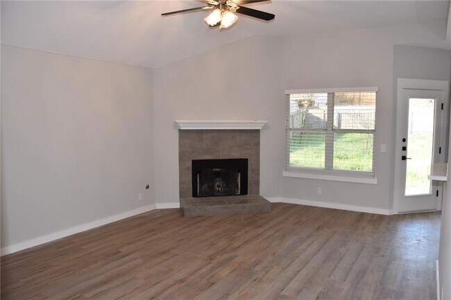 Building Photo - 1608 Southwestern Blvd