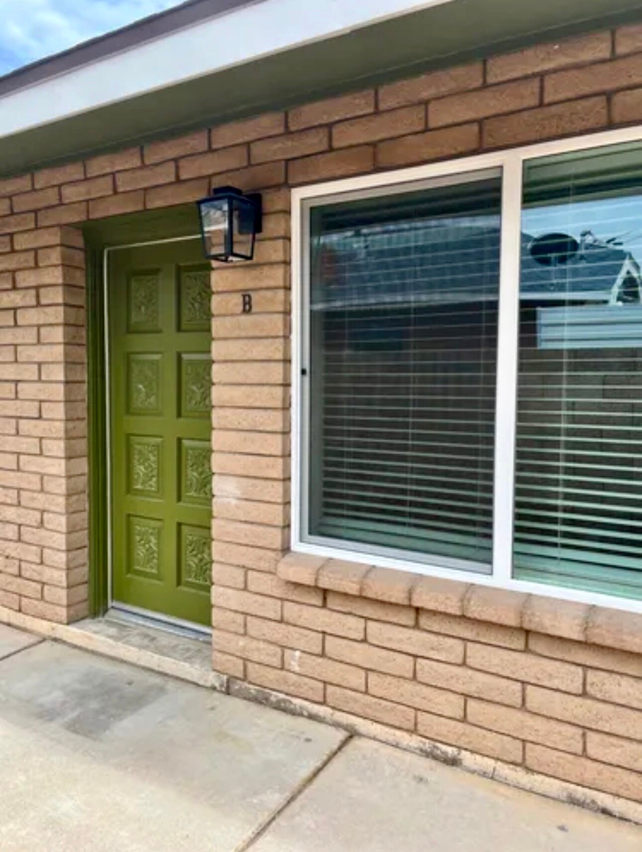 Building Photo - 2025 N Richland St