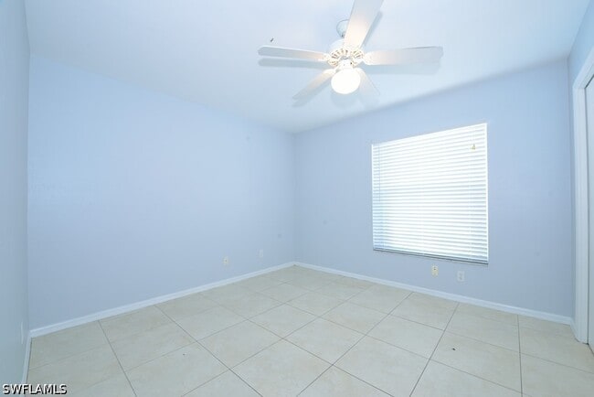 Building Photo - 1042 Mainsail Dr