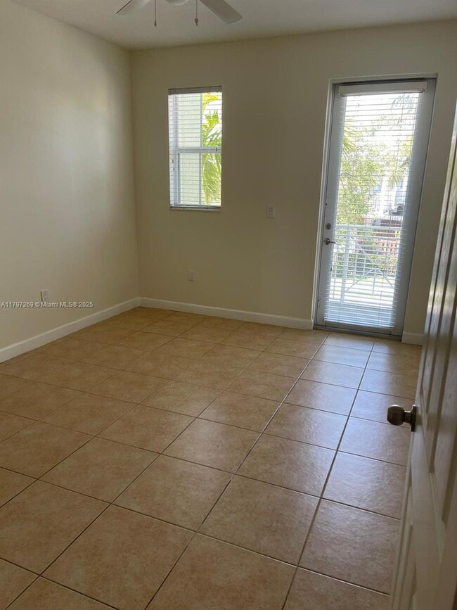Building Photo - 11432 NW 75th Terrace