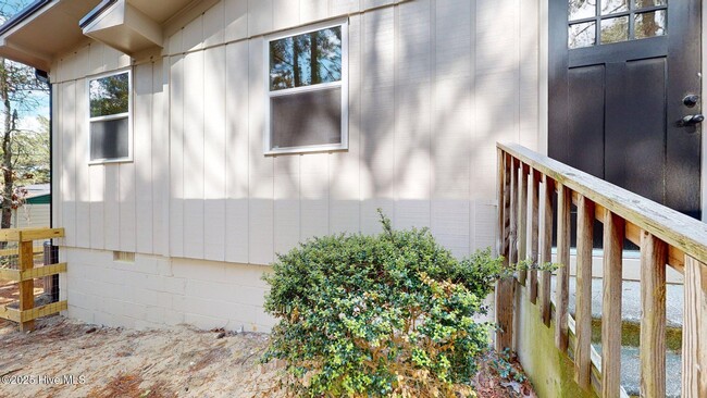 Building Photo - 600 S Hardin St