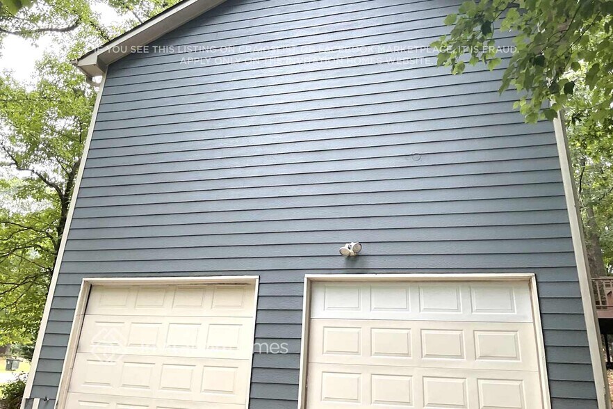 Building Photo - 105 Water Way Trail