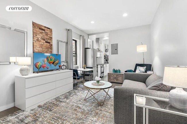 Building Photo - 171 W 80th St