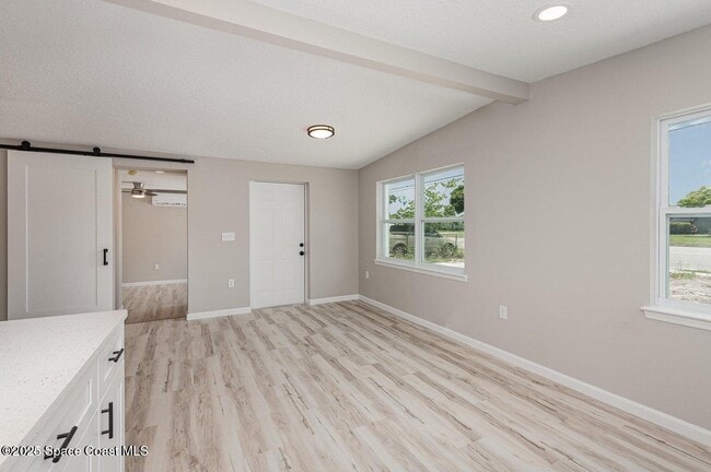 Building Photo - 2626 Sarno Rd