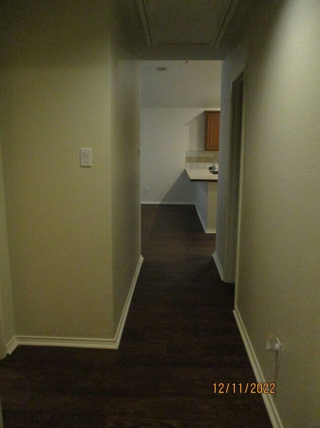 Building Photo - 5144 Waterview Ct
