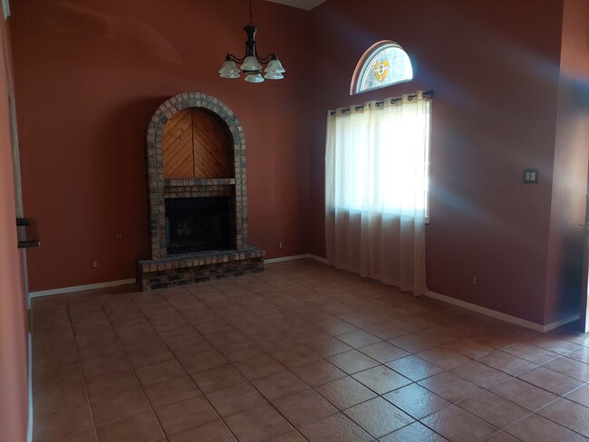 Building Photo - Beautiful Rental near Fort Bliss
