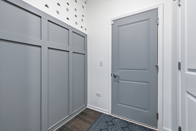 Building Photo - 2666 Martini St