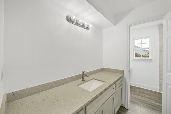 Building Photo - 10715 Nobility Dr