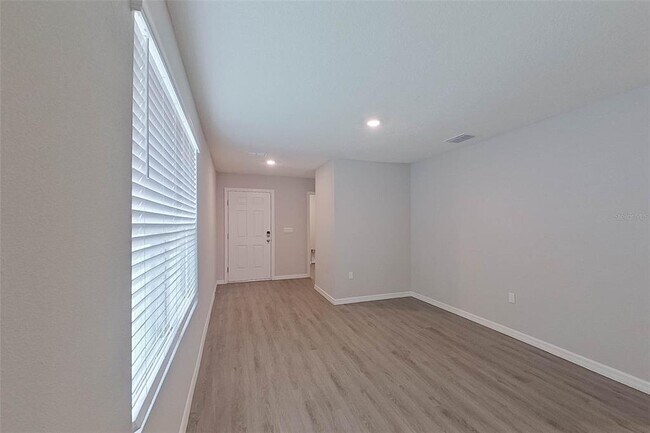 Building Photo - 8665 SW 44th Ct