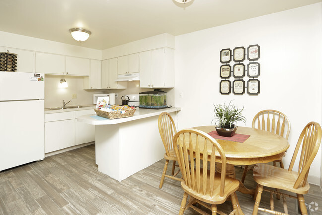 Interior Photo - Christopher Village