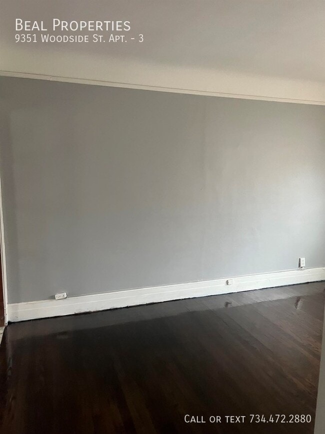 Building Photo - 9351 Woodside St