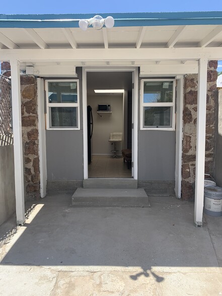 BRAND NEW STUDIO!! - 4505 Pershing Dr