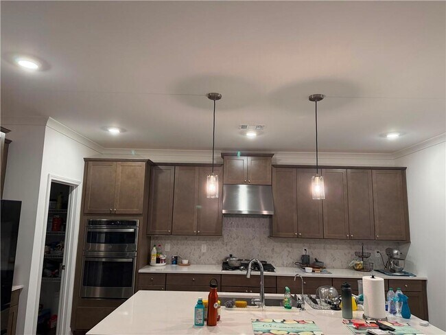 Building Photo - 8755 Chesford Grv
