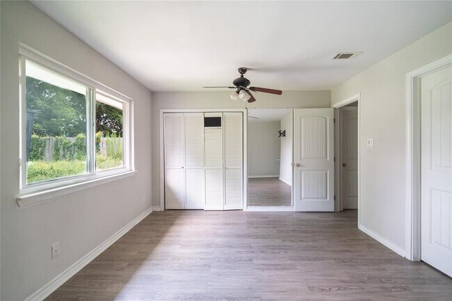 Building Photo - 23222 Summer Pine Dr