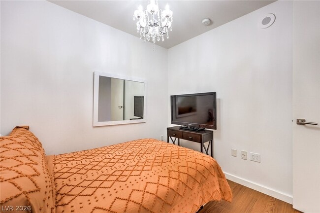 Building Photo - 4471 Dean Martin Dr