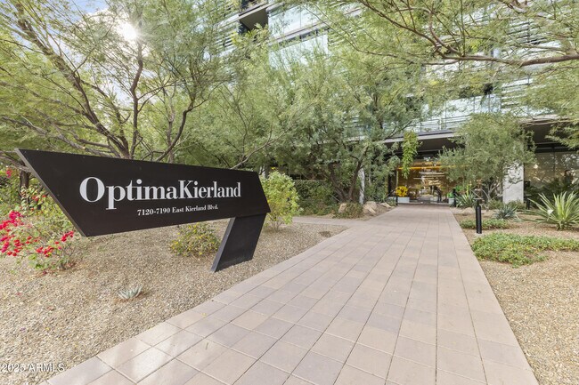 Building Photo - 7180 E Kierland Blvd