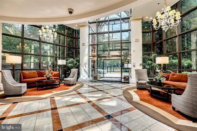 Building Photo - 10101 Grosvenor Pl
