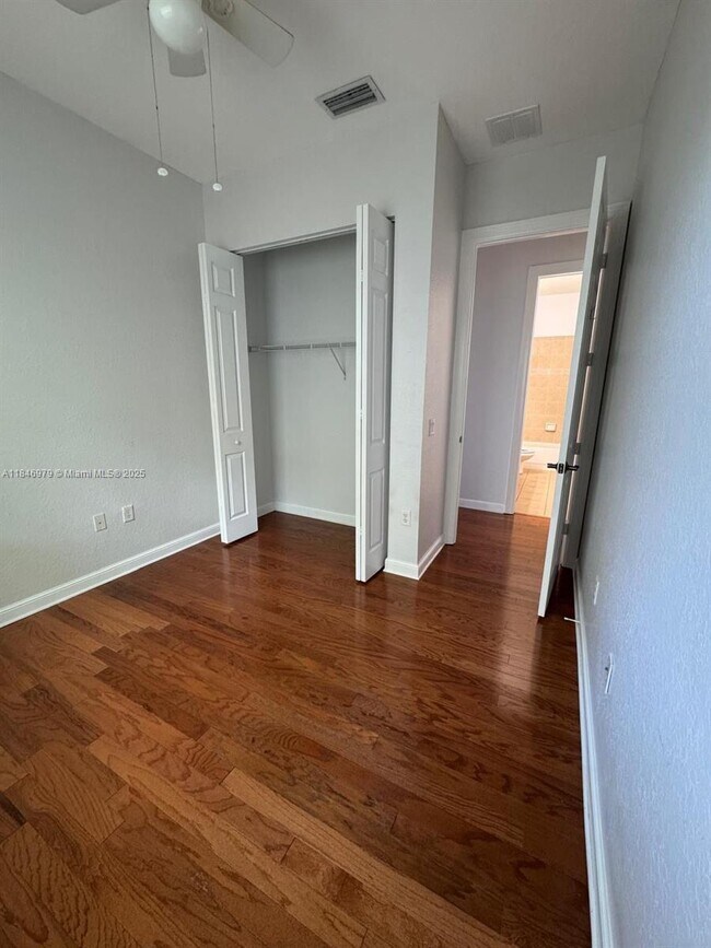 Building Photo - 963 Marina Del Ray Ln