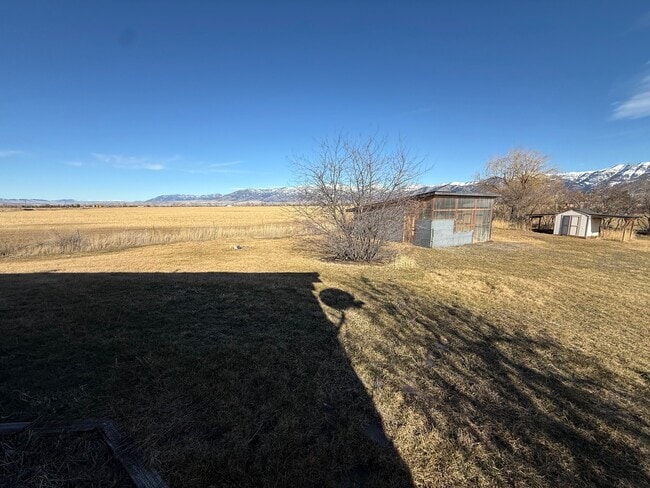 Building Photo - 545 Coulee Dr