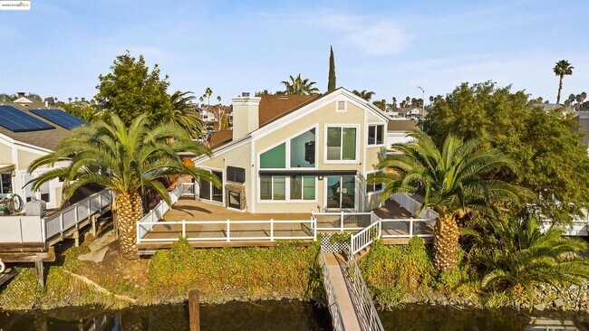 Building Photo - 4730 Spinnaker Way