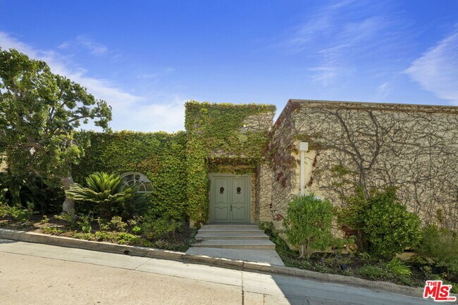 Building Photo - 1634 Gilcrest Dr