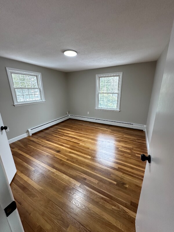 Building Photo - 285 Pinewood Dr