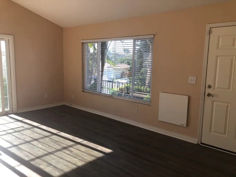 Building Photo - 3690 Spyglass Way