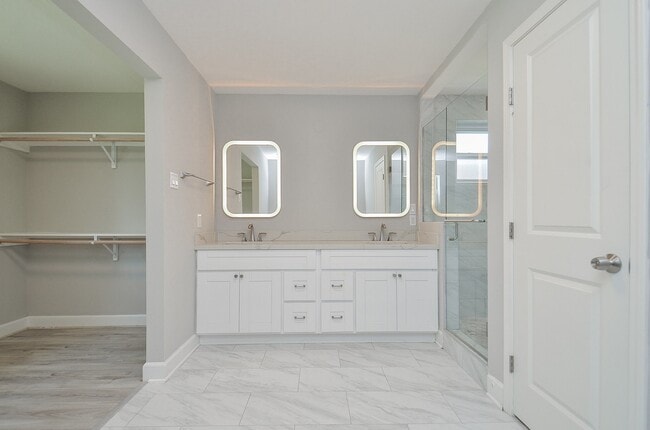 Building Photo - 9606 Highmeadow Dr
