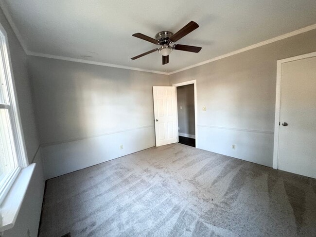 Building Photo - 1804 County St