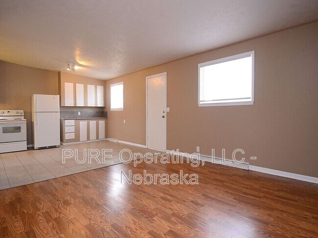 Building Photo - 9310 Binney St