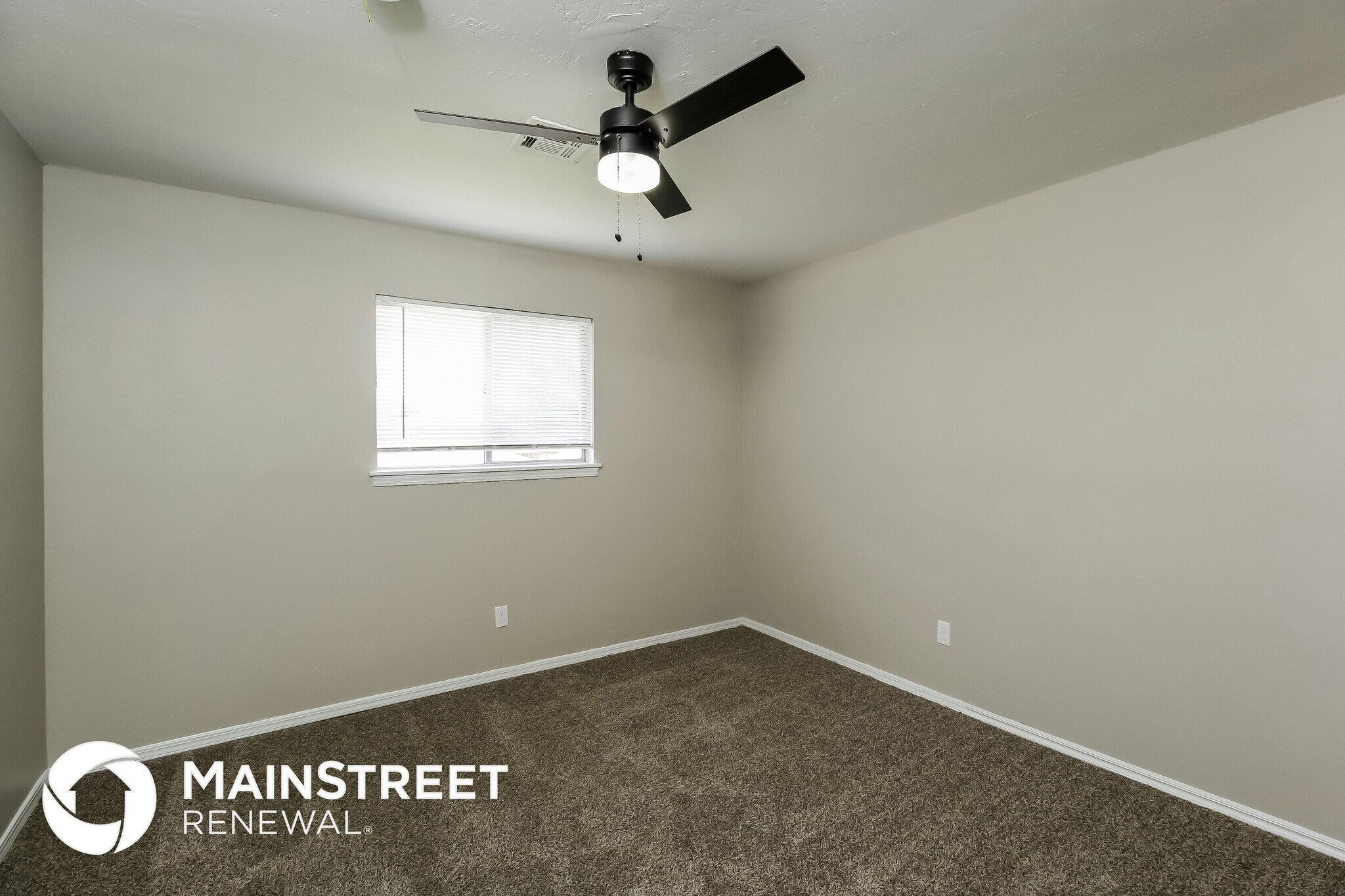 Building Photo - 1921 N Ann Arbor Ave