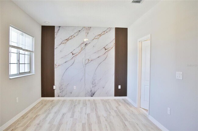 Building Photo - 229 Rustic Loop