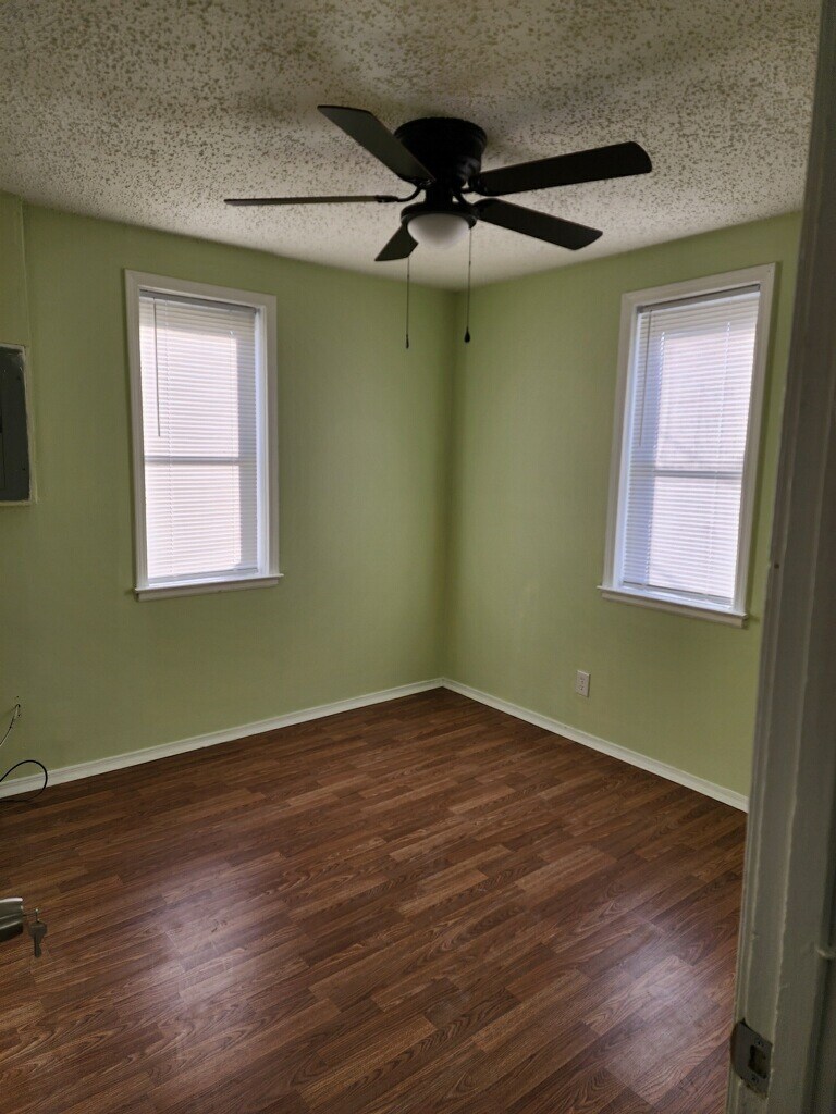 Building Photo - 3367 E Tuskegee Cir