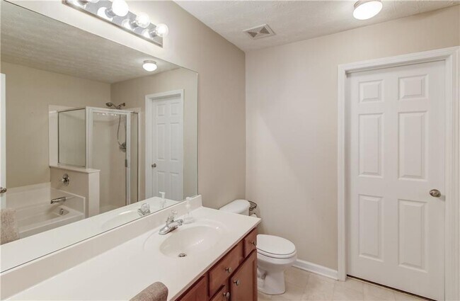 Building Photo - 2230 Hawks Bluff Trail NW