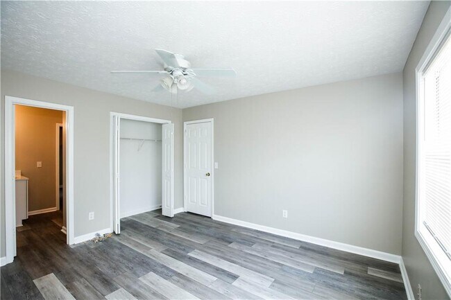 Building Photo - 4130 Wildridge Dr