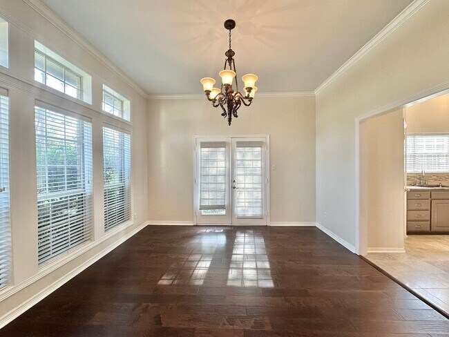 Building Photo - Stunning Home in the Heart of Tyler! 3bd 2...