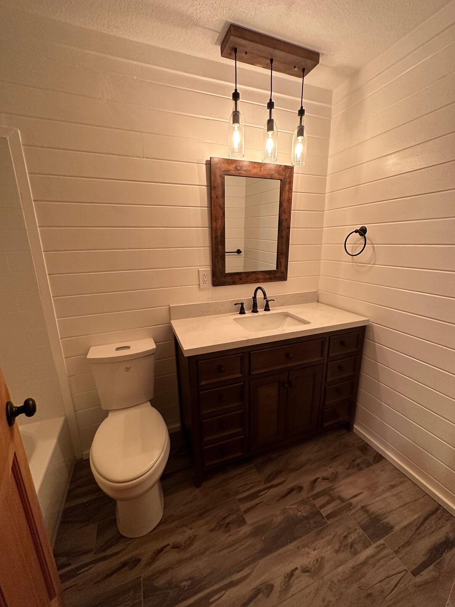 Building Photo - 615 Congressional Dr